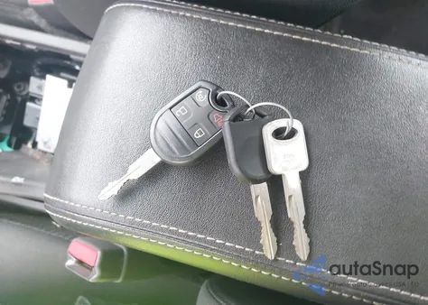 2011 Ford Fusion Se z USA, uszkodzony, nr VIN 3FAHP0HA1BR324112